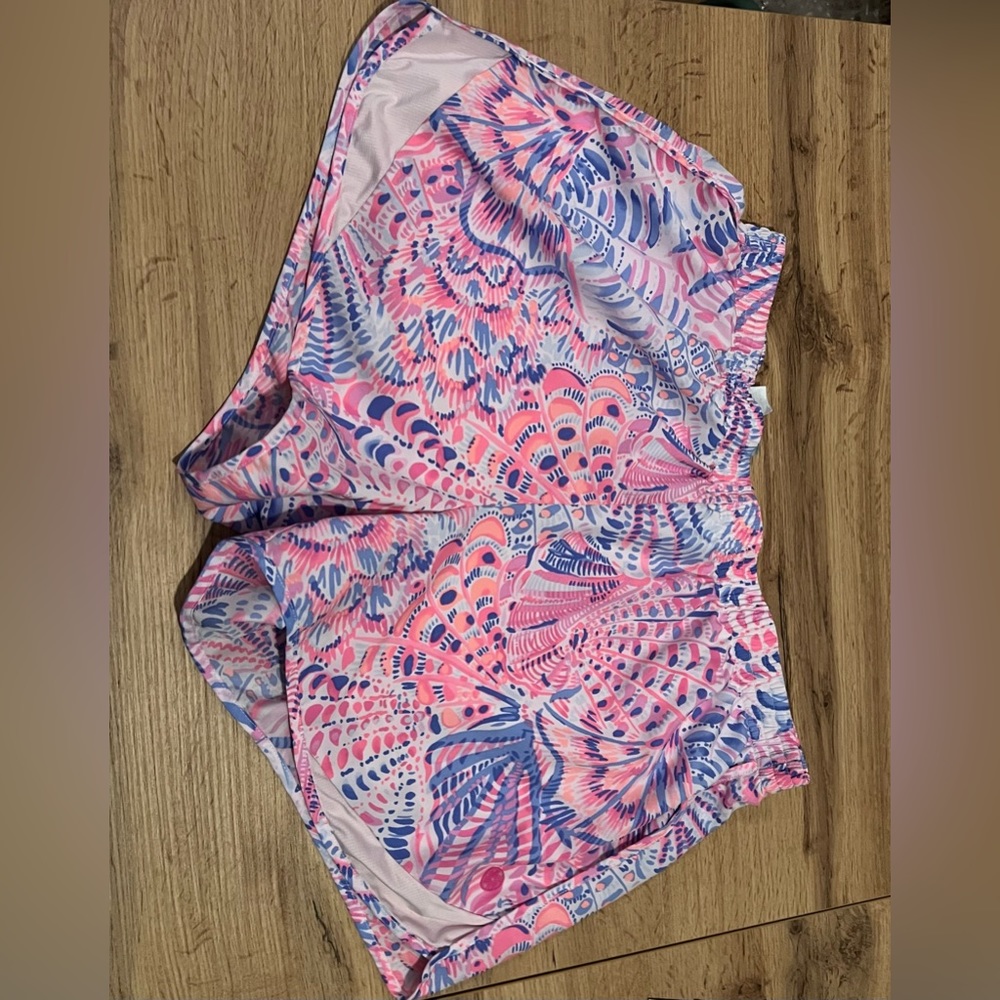 Lilly Pulitzer Large Workout Short EUC
